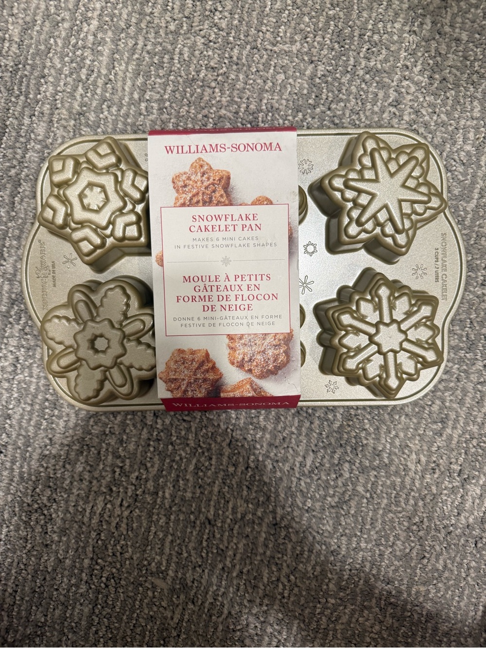 Williams Sonoma Nordic Ware Snowflake Cakelet Pan 6 Mini Cakes Cast Aluminum